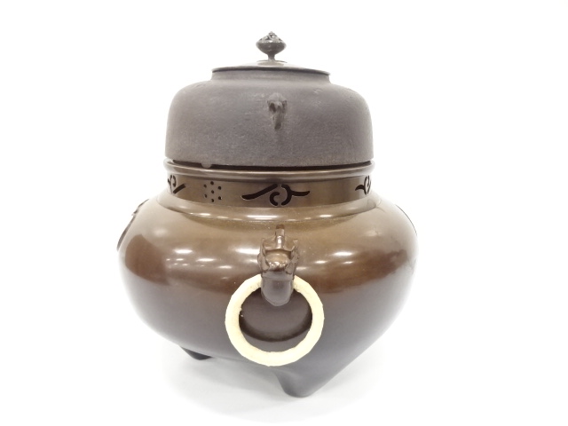  釜師　弥右衛門造　唐銅　鬼面風炉